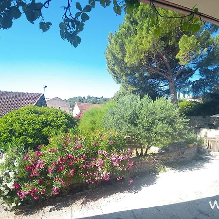 Au Fil De Soi Holiday home Saint-Julien-de-Peyrolas